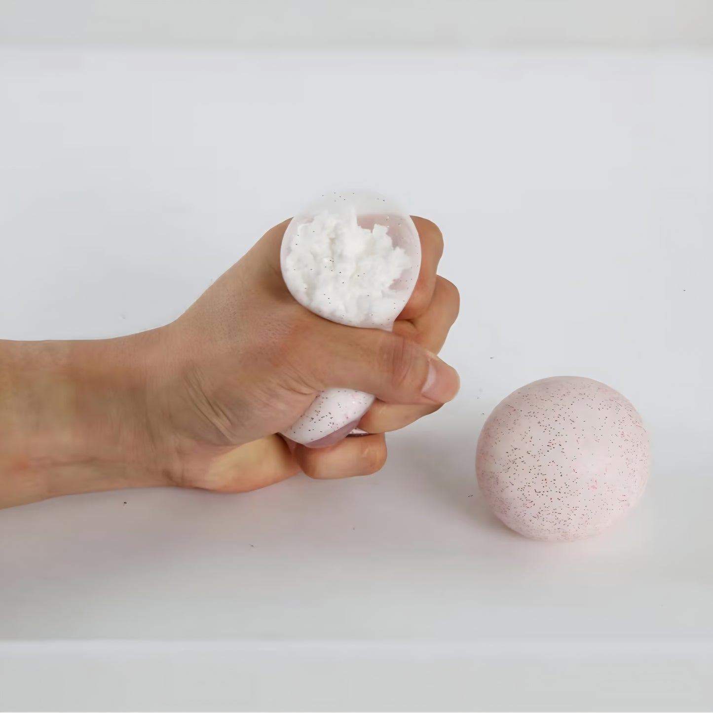 Snowball fidget